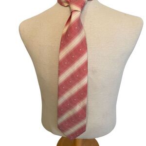 Ru Ying Men's Pink &‎ White Striped Designer Tie Classic Width 57"-60"